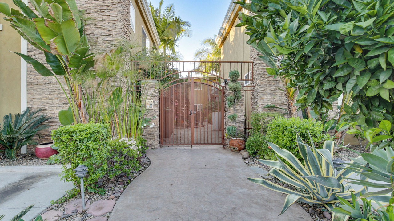 Photo of Outdoor in Mid-City