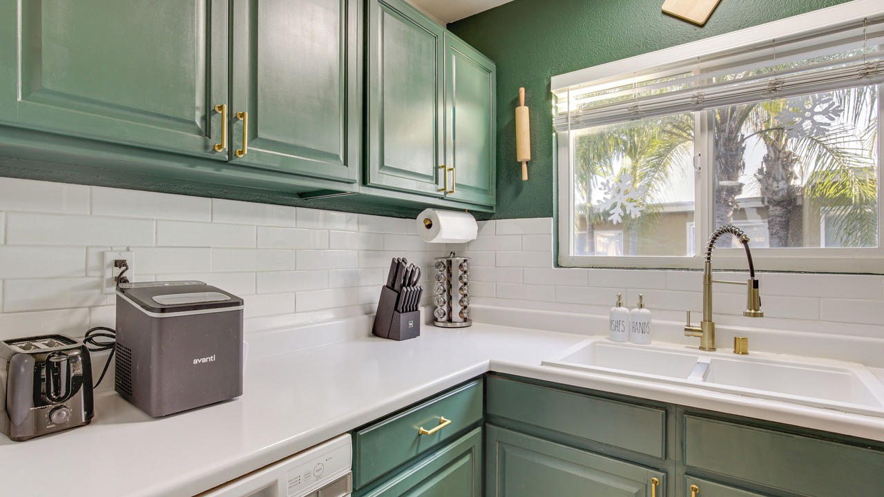 Photo of Kitchen in Mid-City