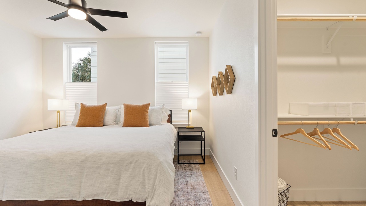 Photo of Bedroom in Sellwood-Moreland