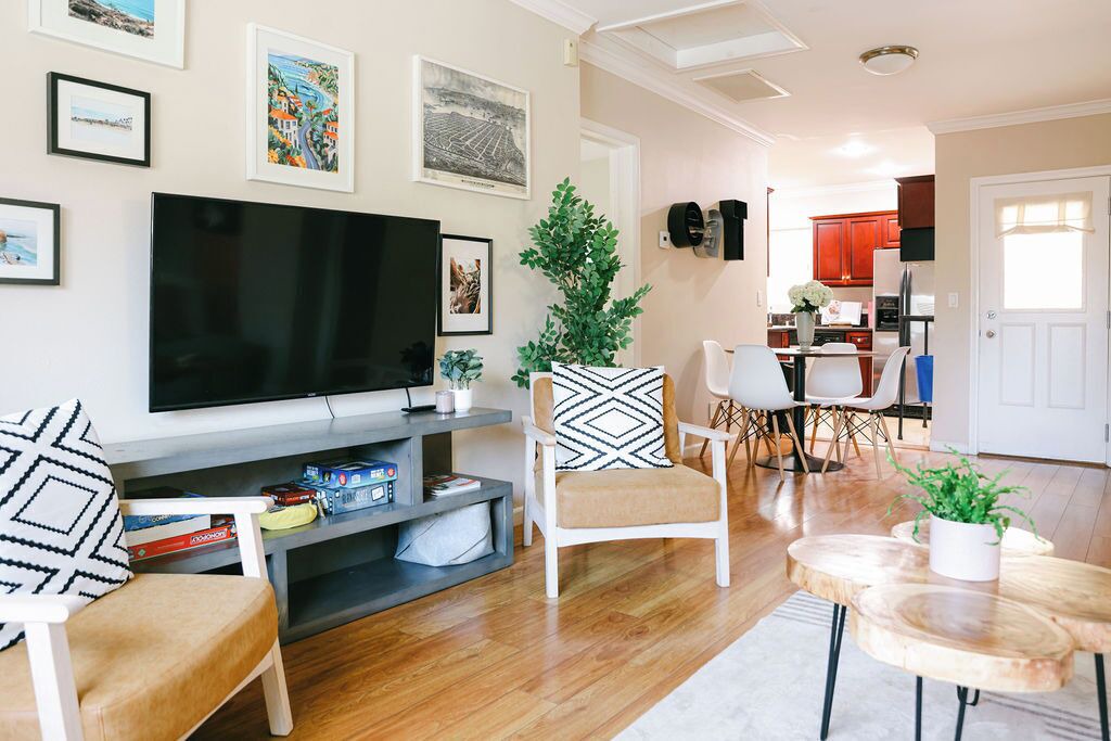 Photo of Livingroom in Golden Hill