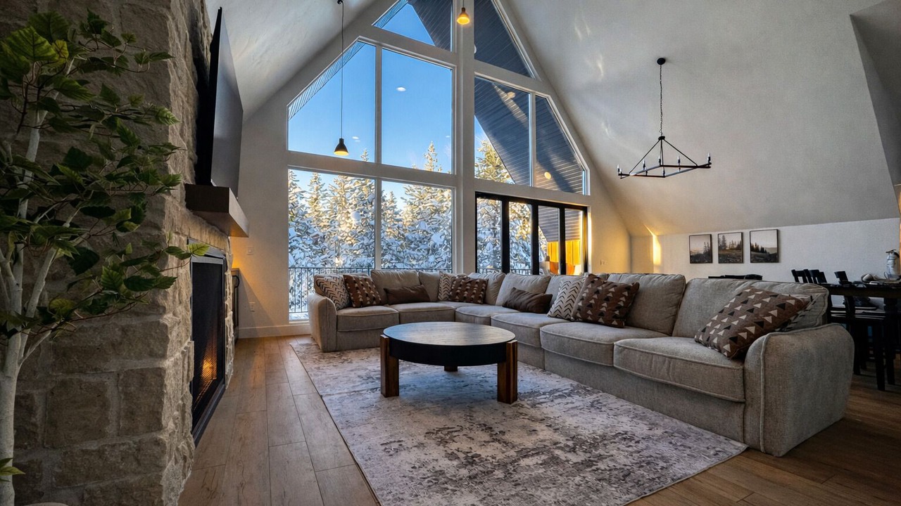 Photo of Livingroom in Meadow View Heights