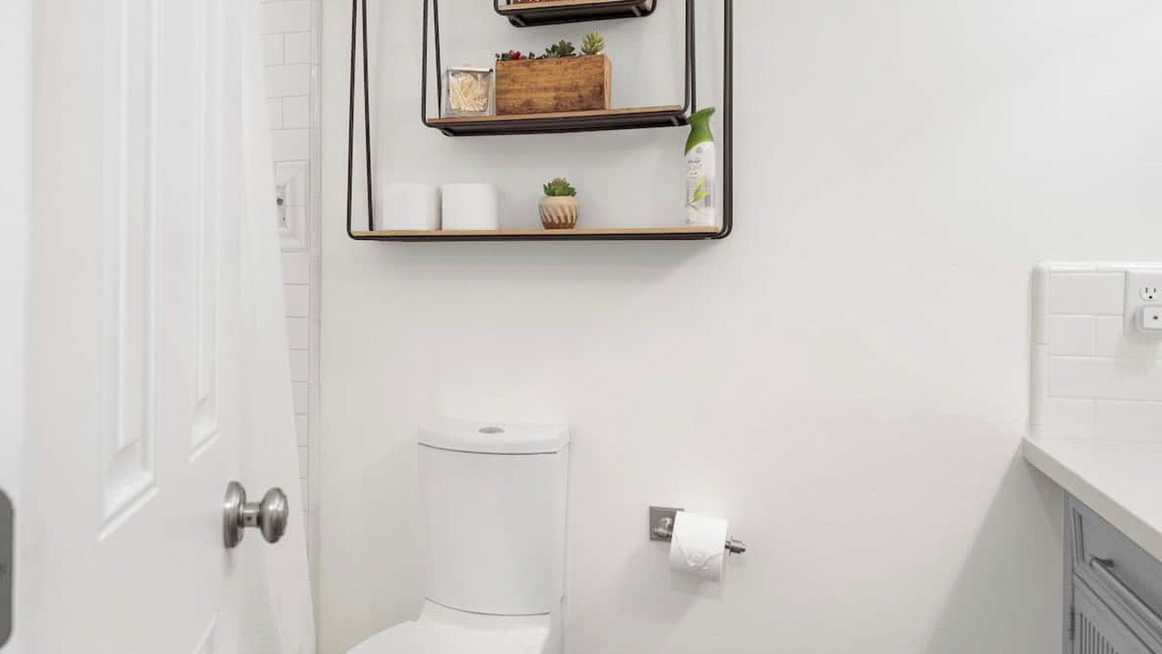 Photo of Bathroom in Bullhead City