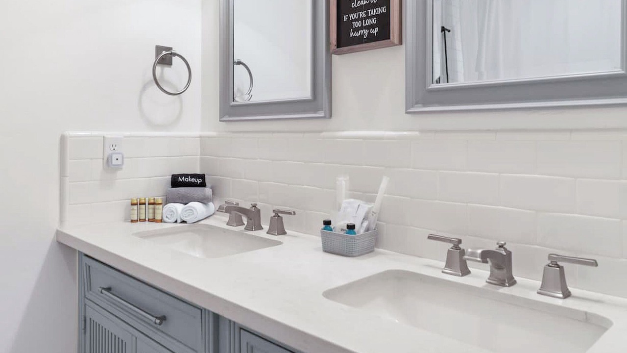Photo of Bathroom in Bullhead City