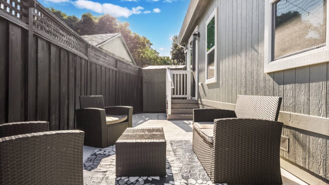 Photo of Patio Balcony in Morse Park