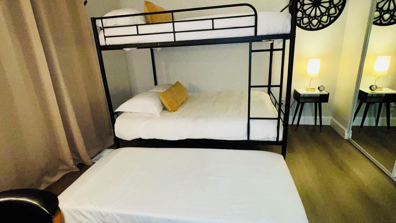 Photo of Bedroom in Lincoln Acres