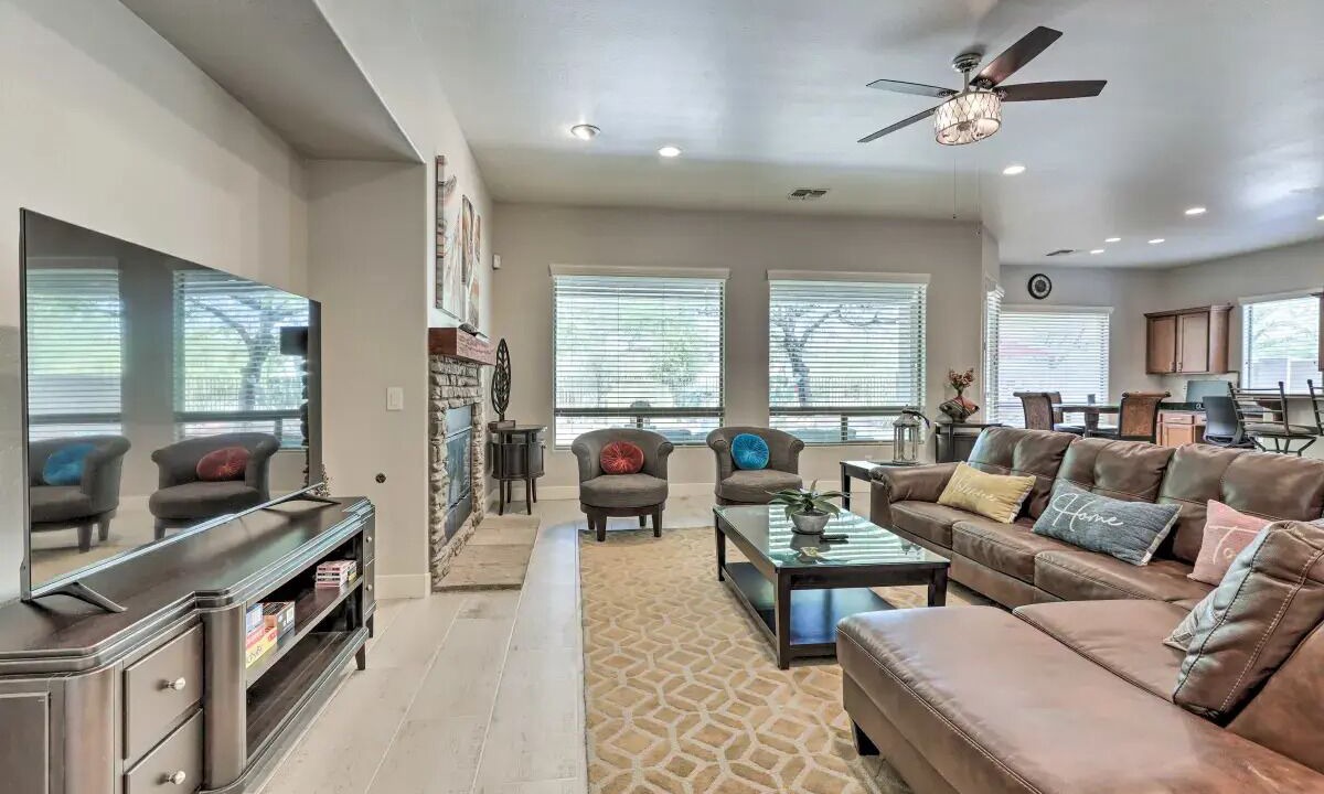 Photo of Livingroom in Southern Highlands