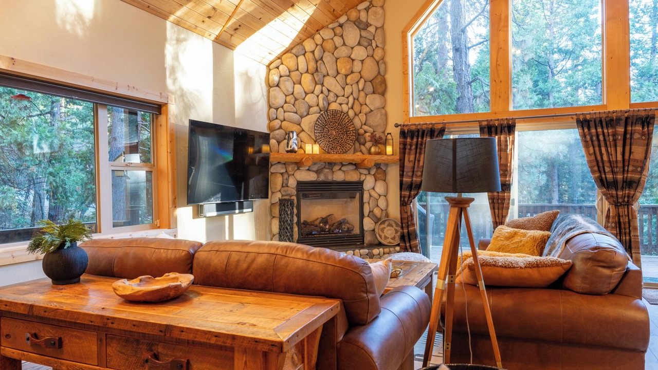 Photo of Livingroom in Camp Connell