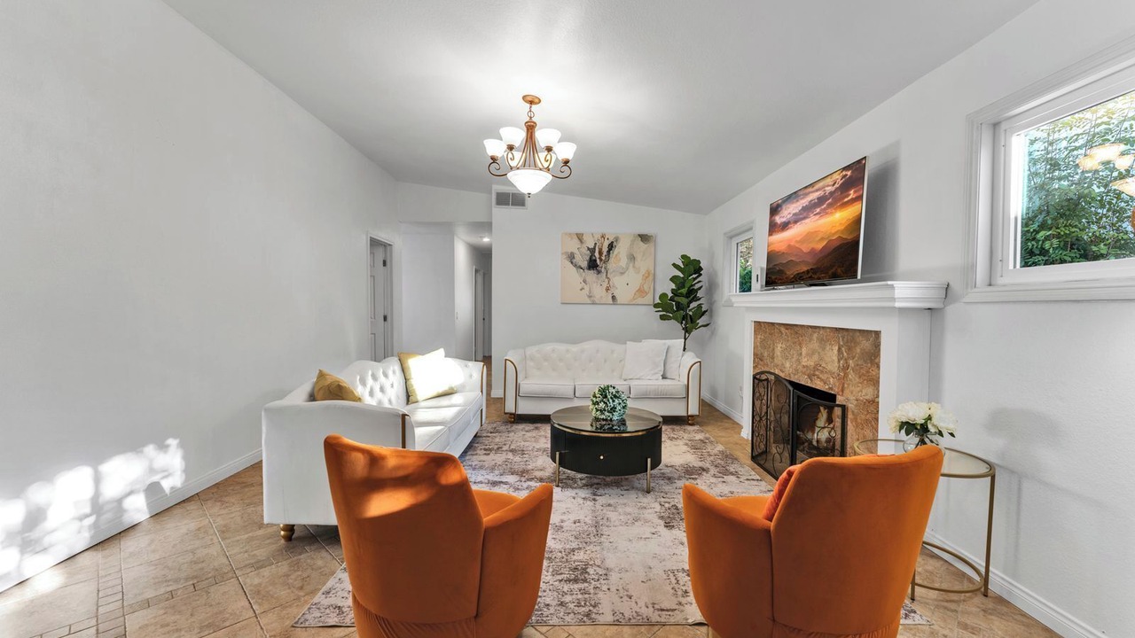 Photo of Livingroom in Rowland Heights