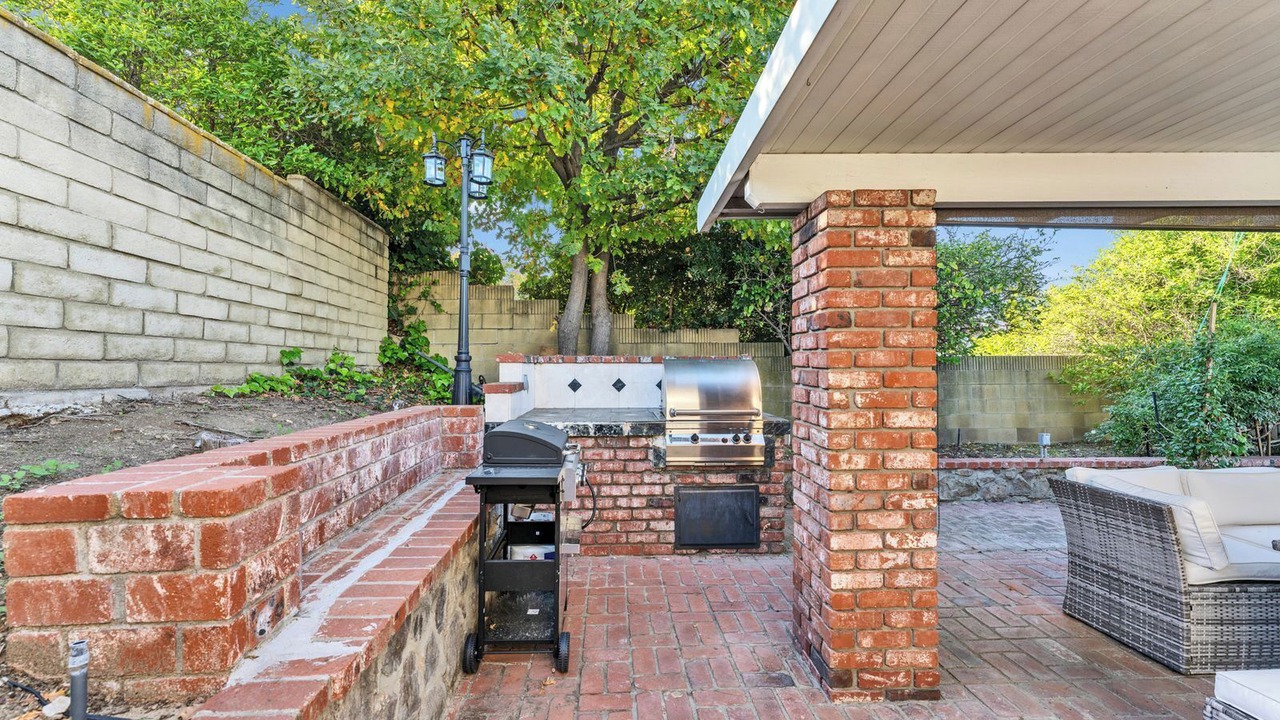 Photo of Patio Balcony in Rowland Heights