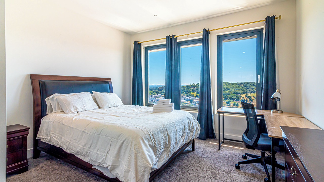Photo of Bedroom in Santa Rosa