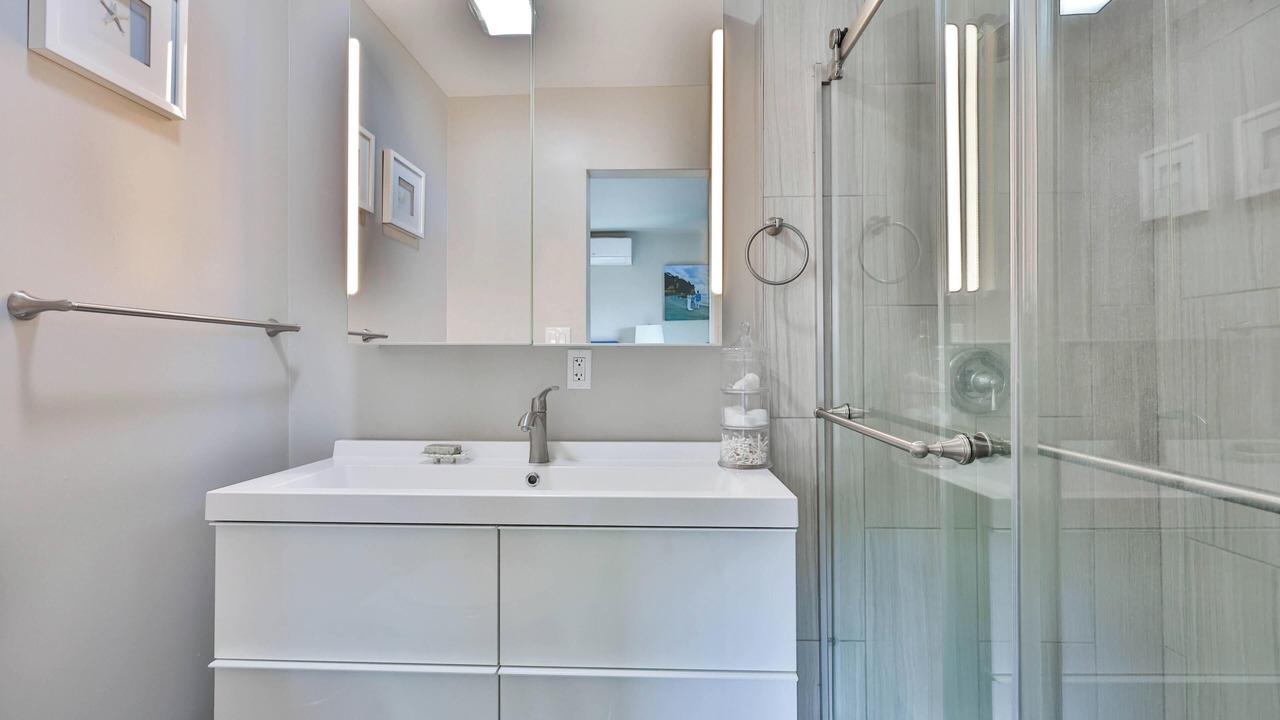 Photo of Bathroom in Allied Gardens
