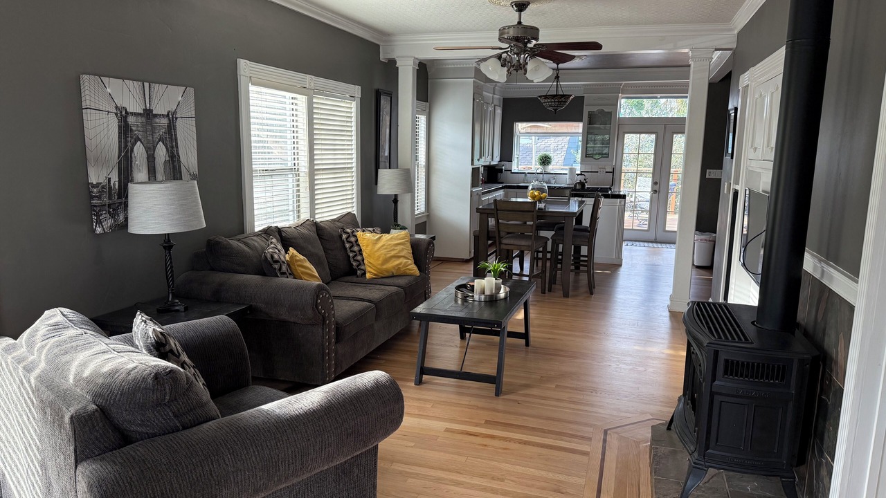 Photo of Livingroom in Folsom