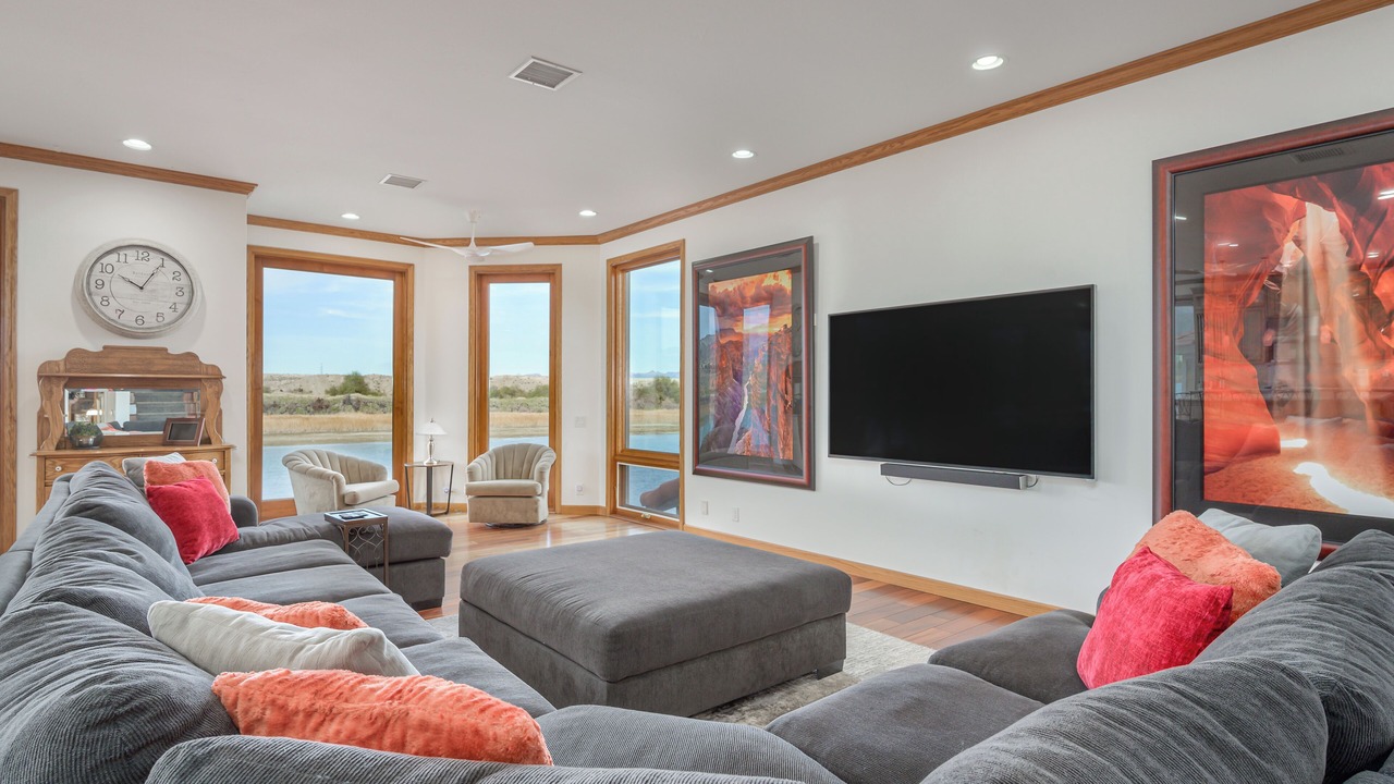 Photo of Bedroom in Holiday Shores