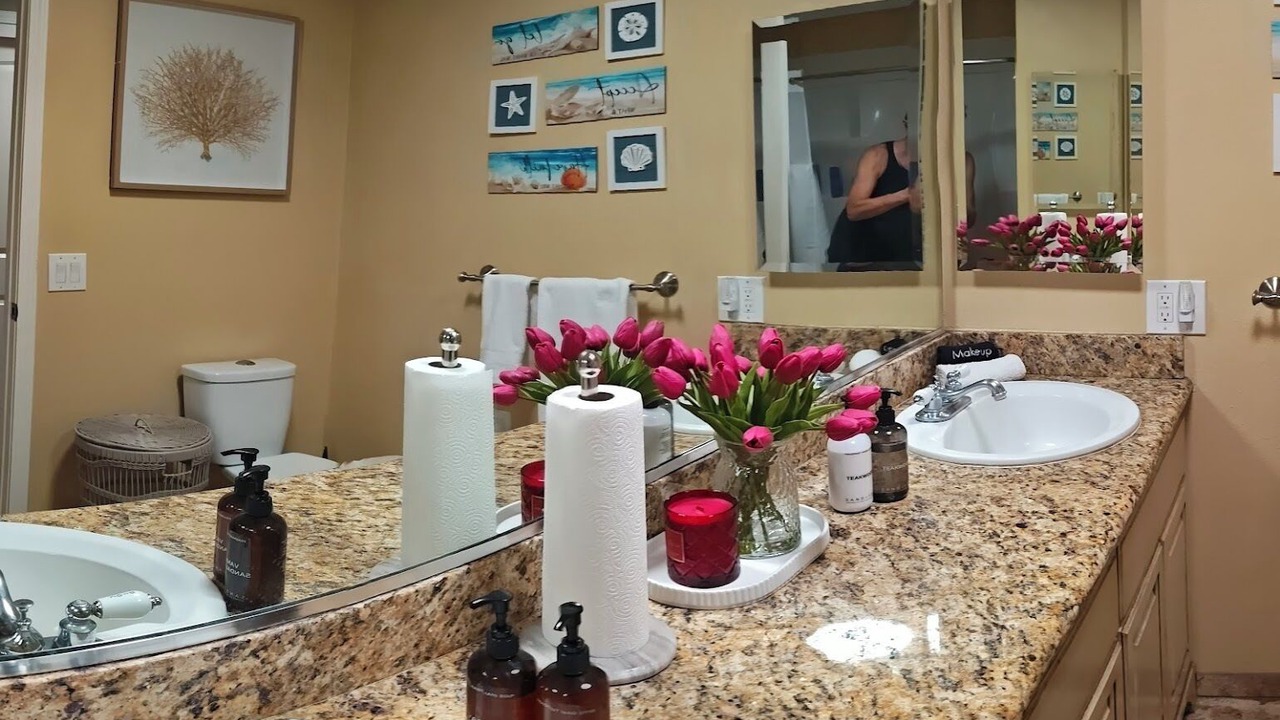 Photo of Bathroom in Orange