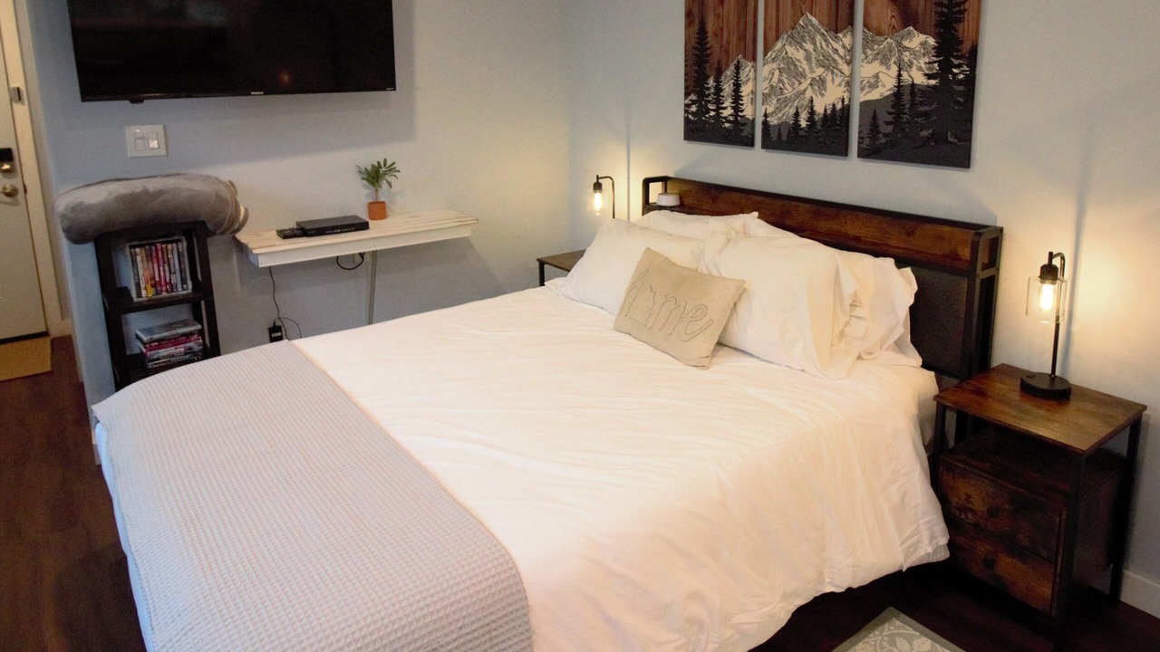 Photo of Bedroom in Three Rivers