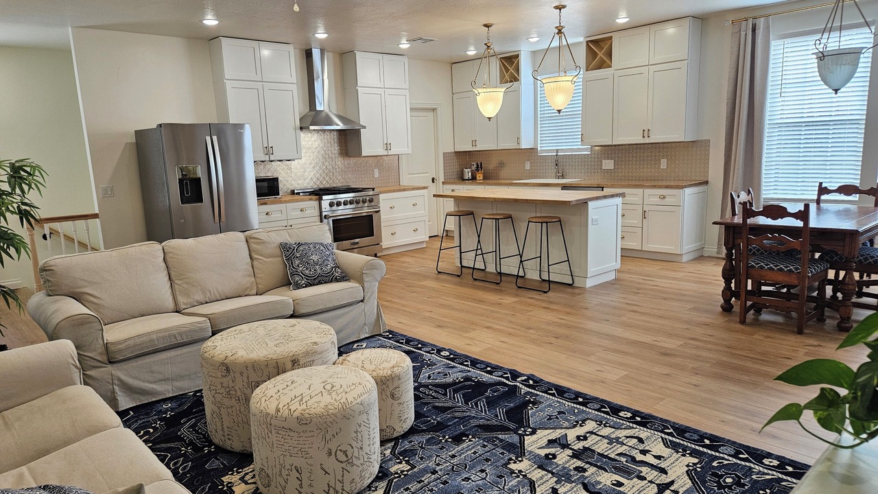 Photo of Livingroom in New Harmony