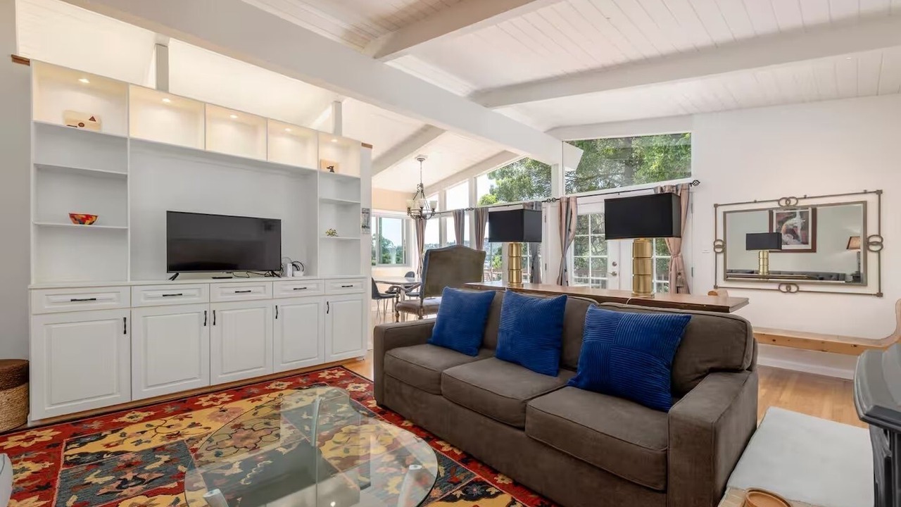 Photo of Livingroom in San Rafael