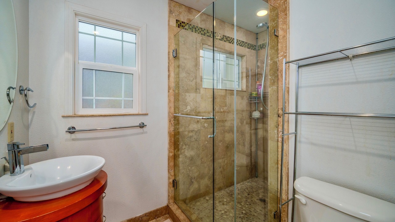 Photo of Bathroom in Al Tahoe