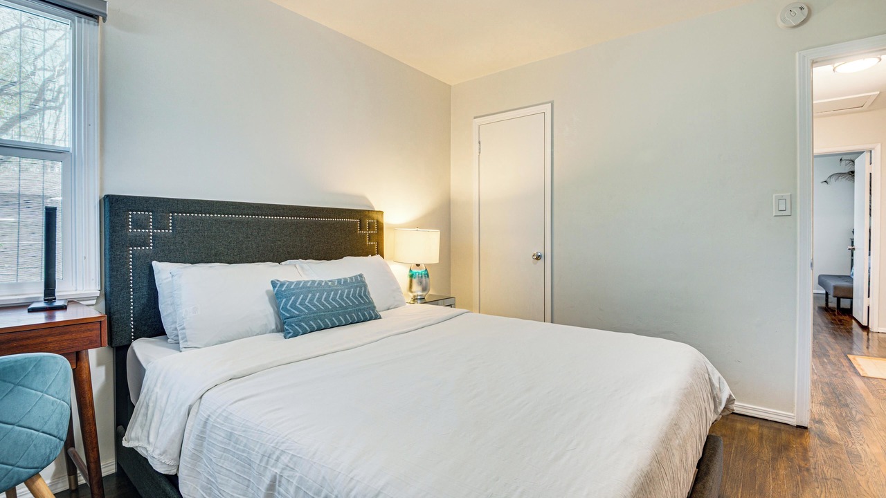 Photo of Bedroom in East Pasadena