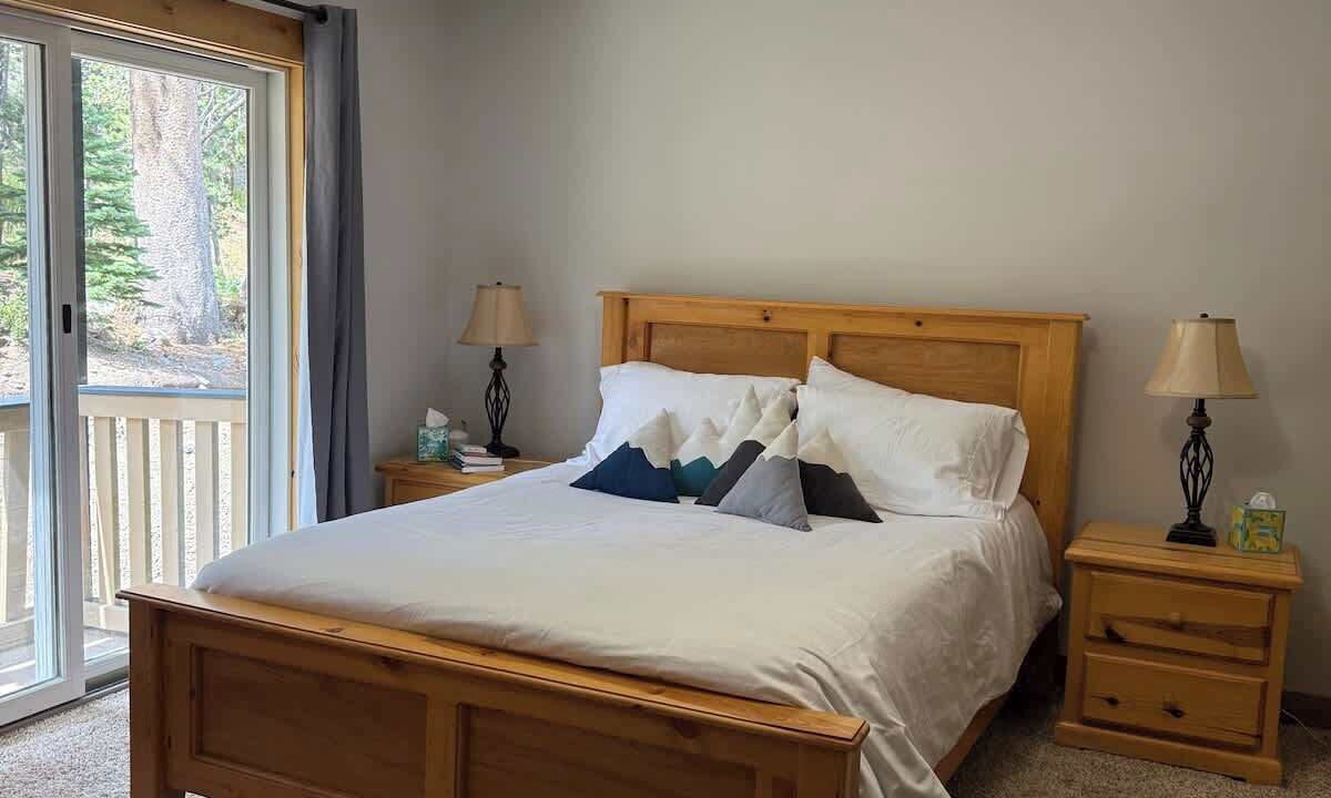 Photo of Bedroom in Kirkwood