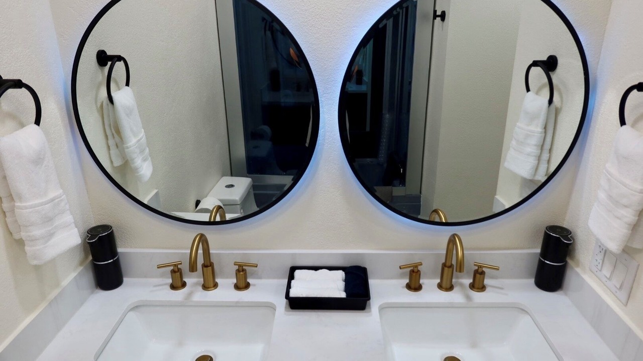 Photo of Bathroom in Al Tahoe