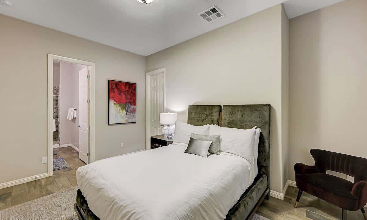 Photo of Bedroom in Arden