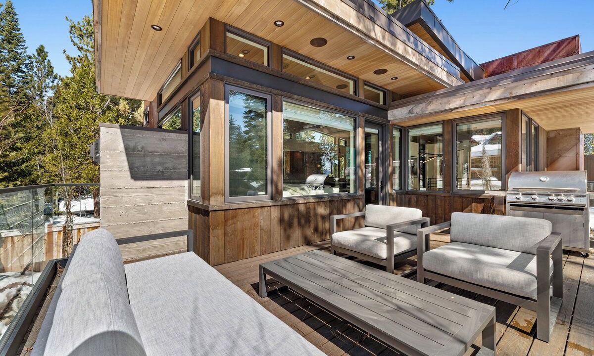 Photo of Patio Balcony in Tahoma