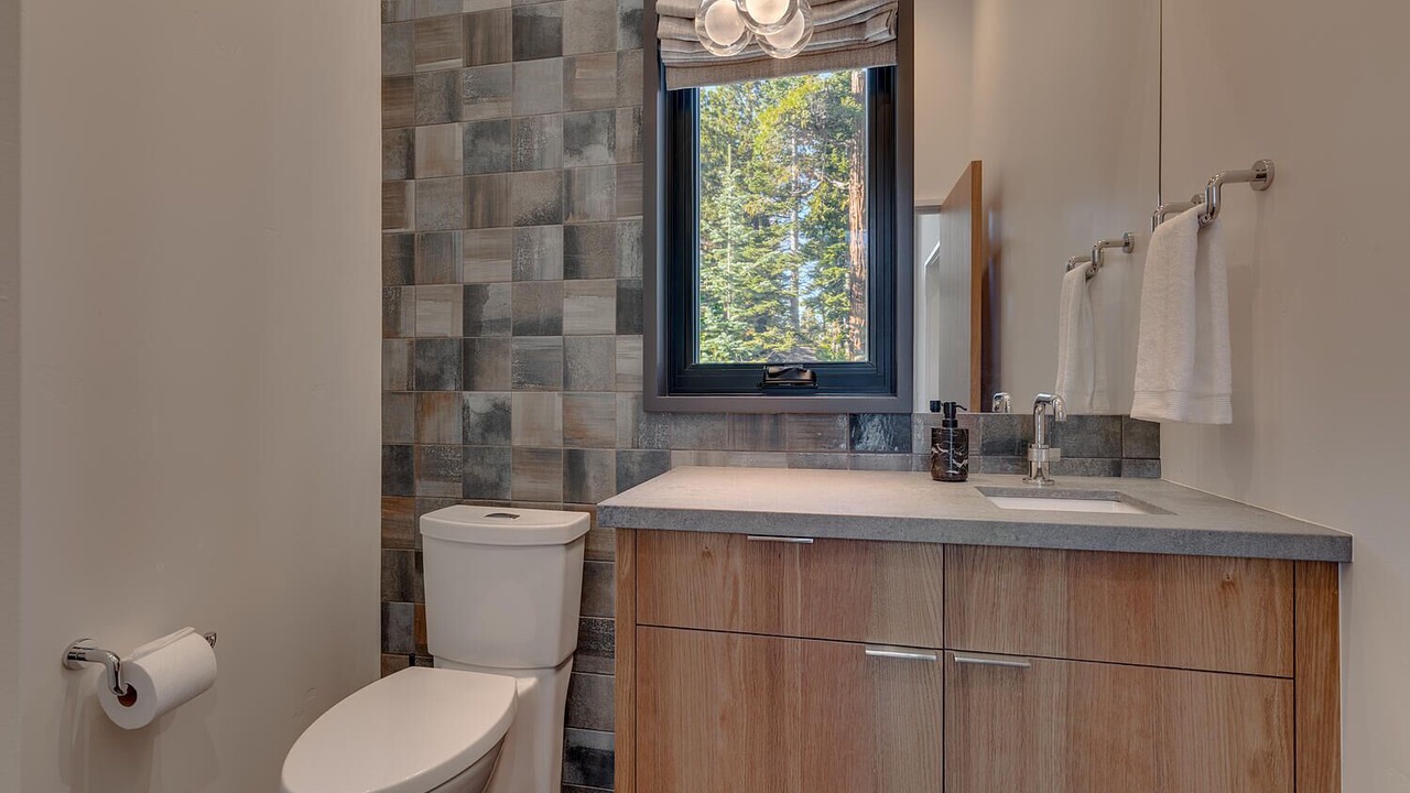 Photo of Bathroom in Tahoma