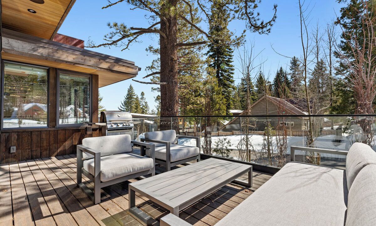 Photo of Patio Balcony in Tahoma