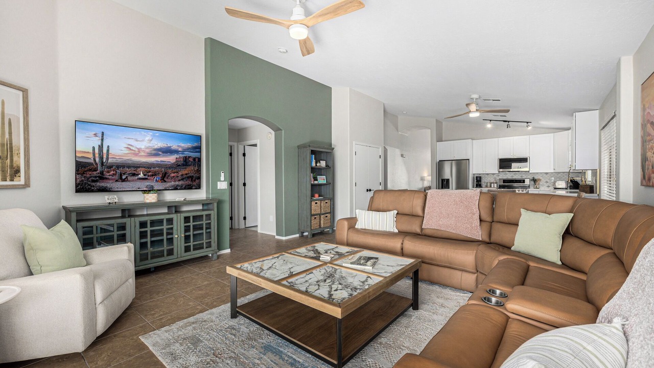 Photo of Livingroom in Roseview