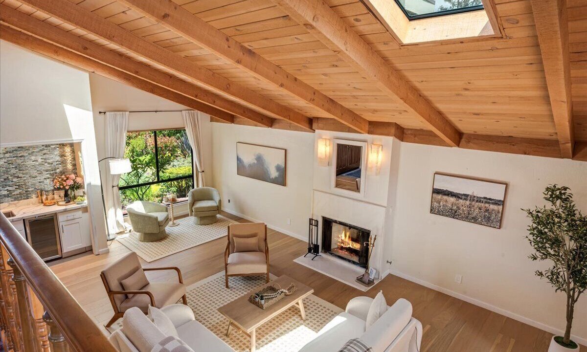 Photo of Bedroom in Del Monte Forest