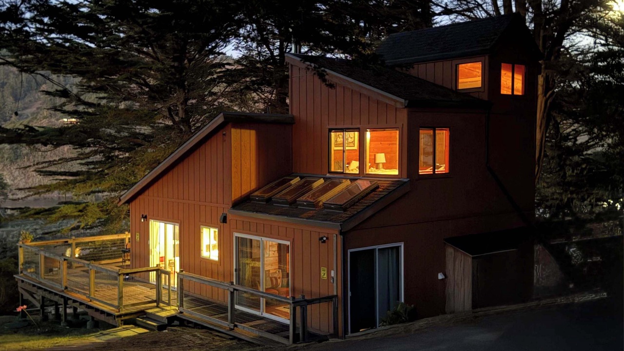 Photo of Outdoor in Occidental