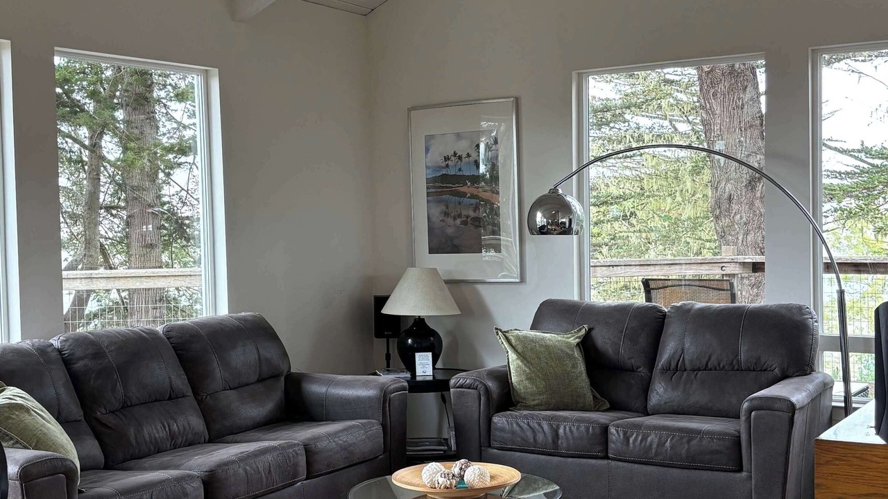 Photo of Livingroom in Occidental