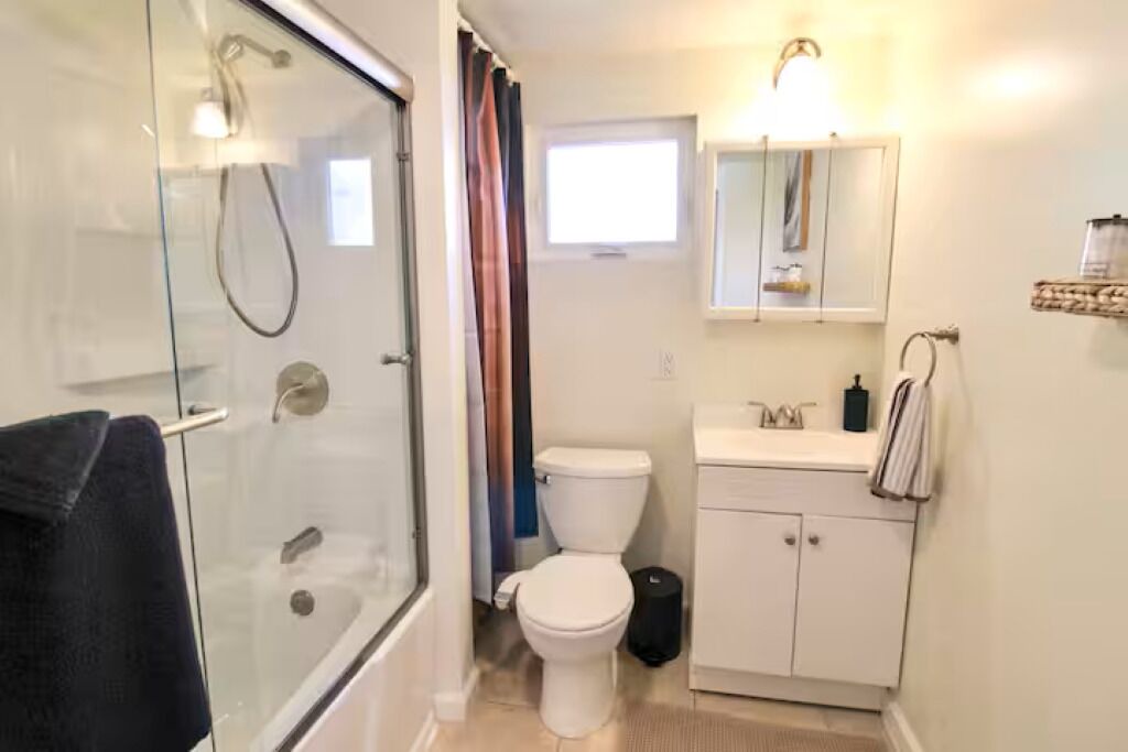 Photo of Bathroom in Staumbaugh Heller