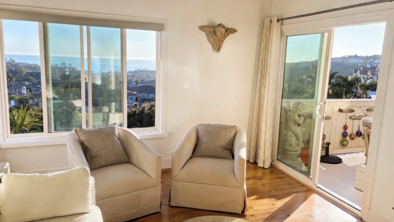 Photo of Livingroom in Monarch Beach