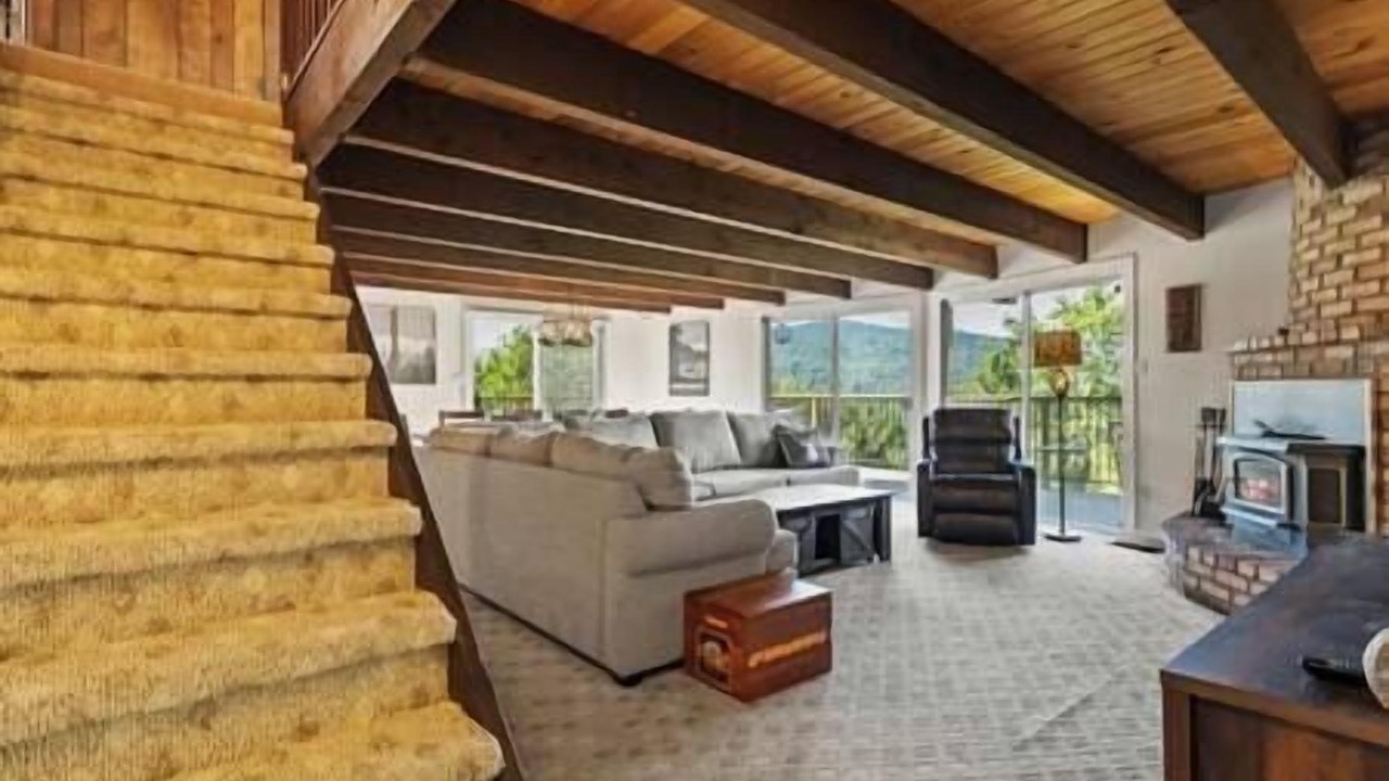 Photo of Livingroom in Mono Vista