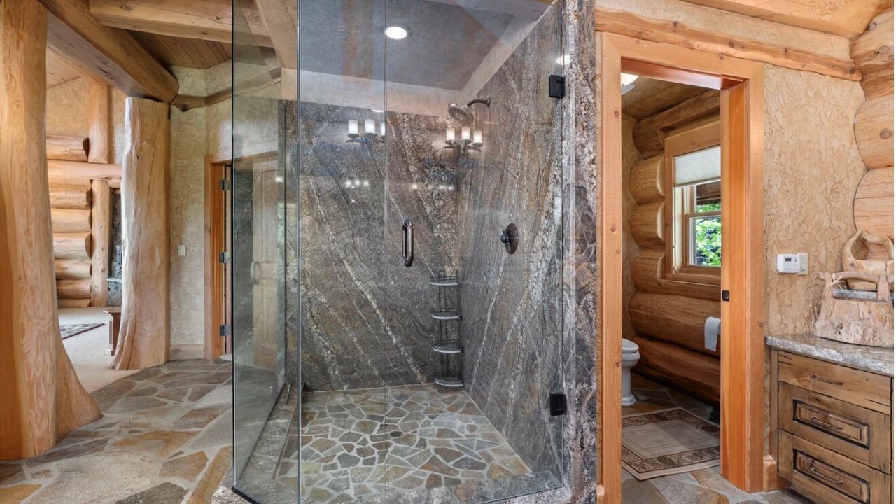 Photo of Bathroom in Mount Shasta