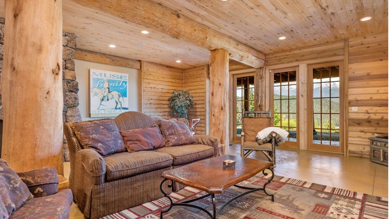 Photo of Livingroom in Mount Shasta