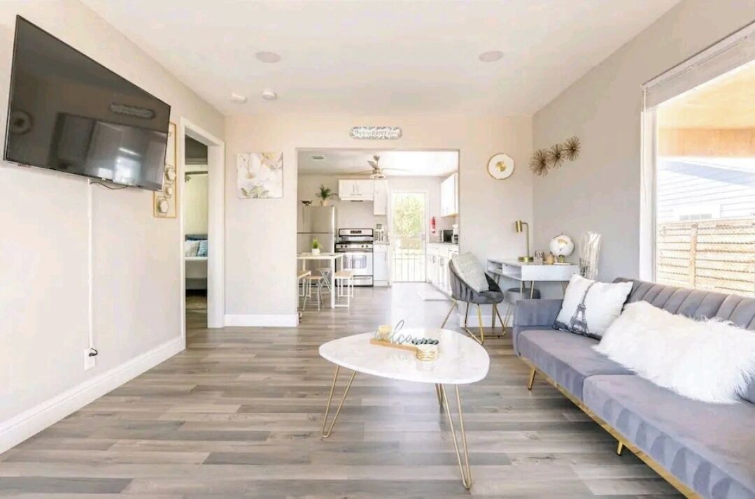 Photo of Livingroom in Oildale