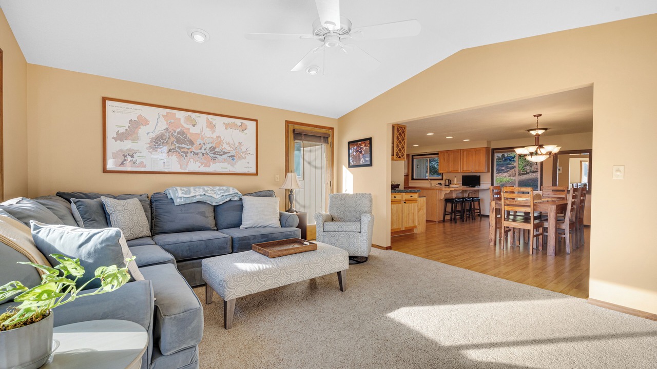 Photo of Livingroom in Dundee