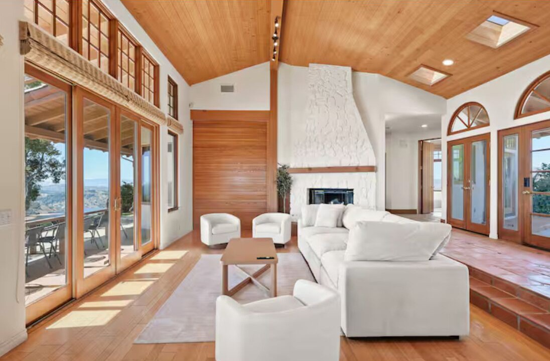 Photo of Livingroom in Valley Center