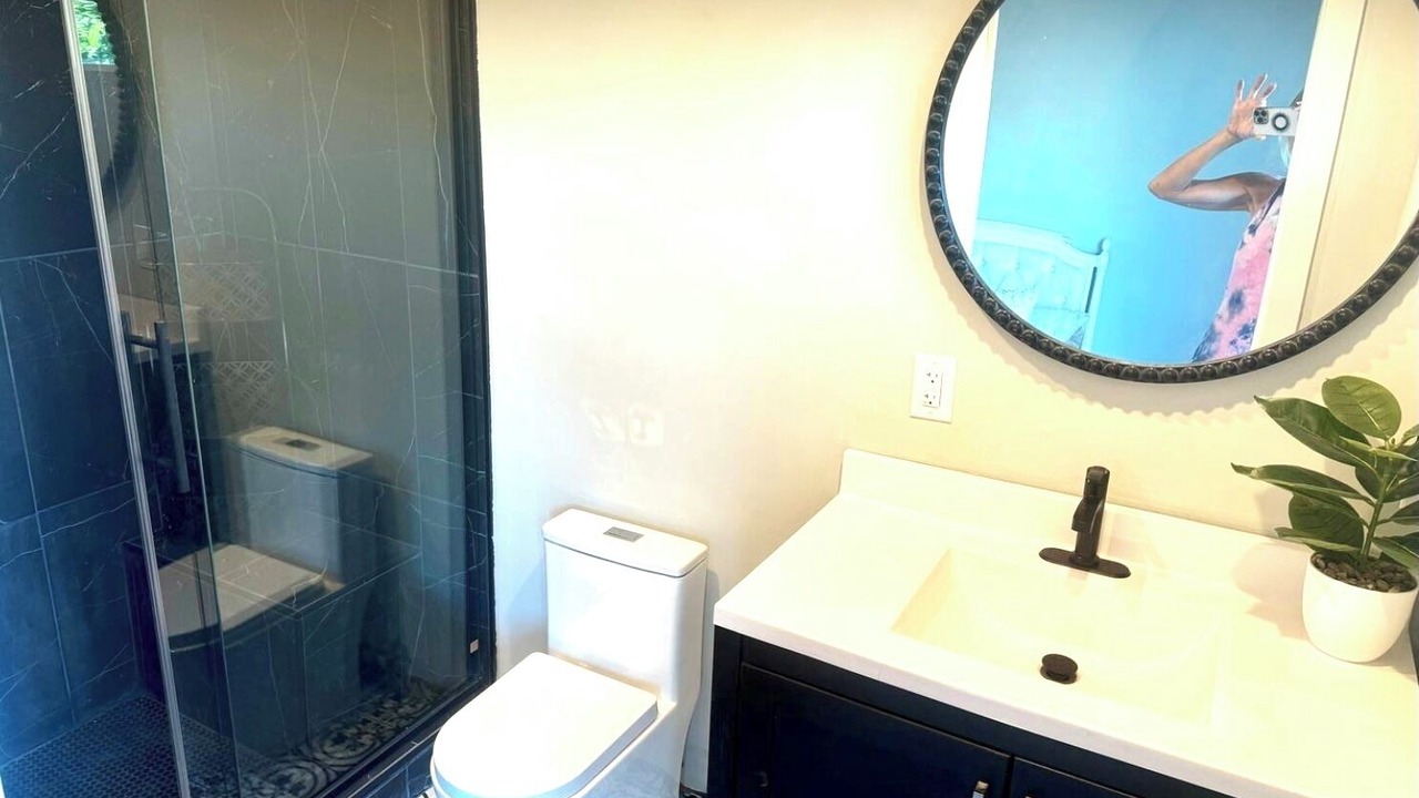 Photo of Bathroom in Kelseyville
