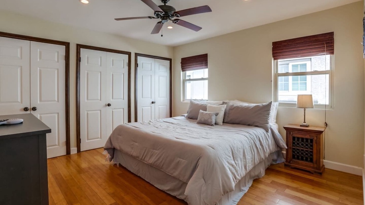 Photo of Bedroom in South Mission Beach