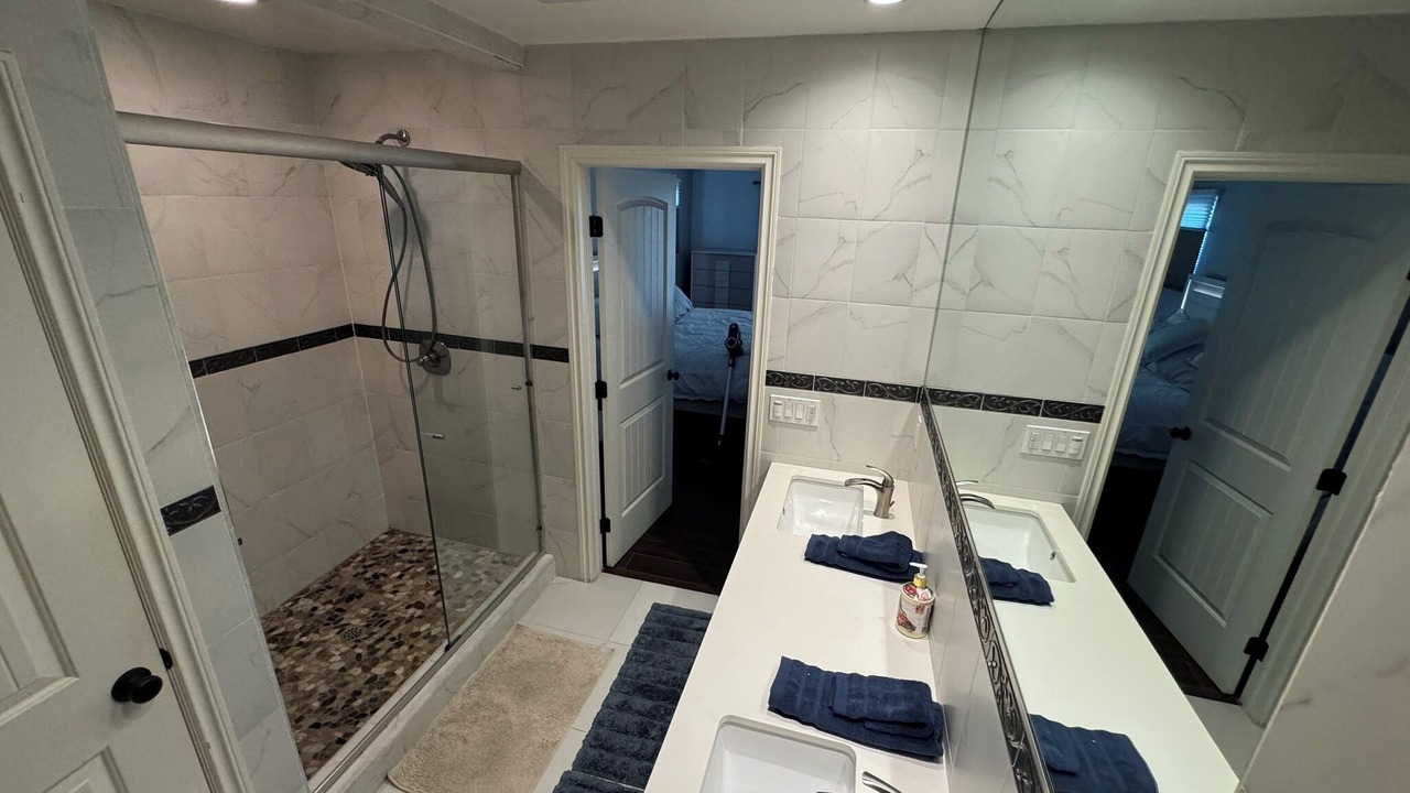 Photo of Bathroom in Covina