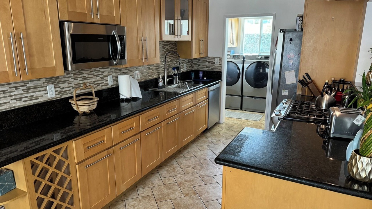 Photo of Kitchen in Covina