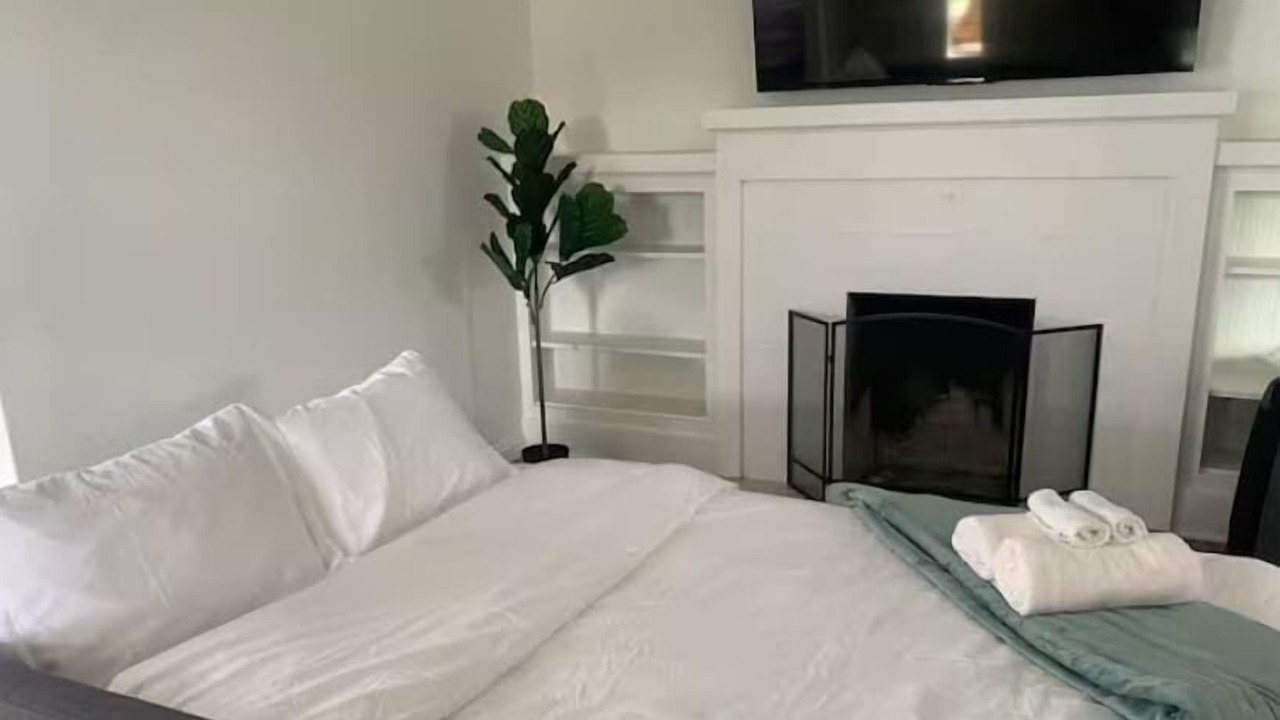 Photo of Bedroom in Azusa