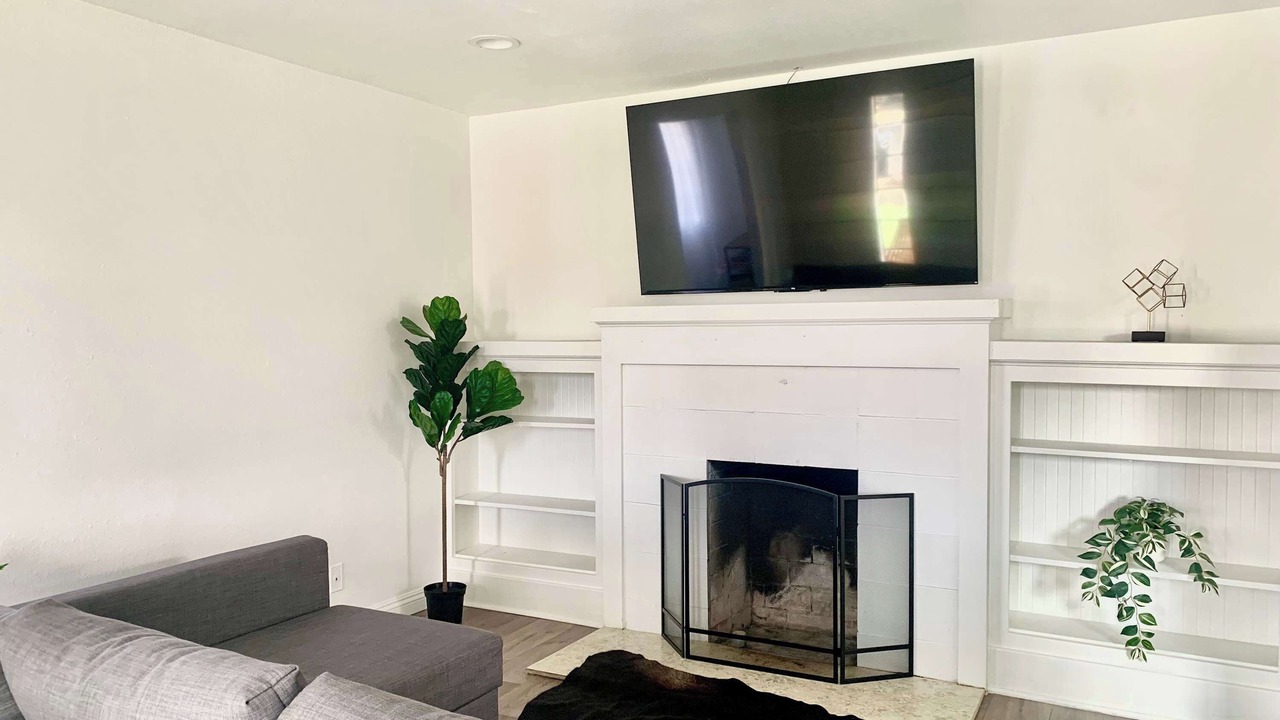 Photo of Livingroom in Azusa