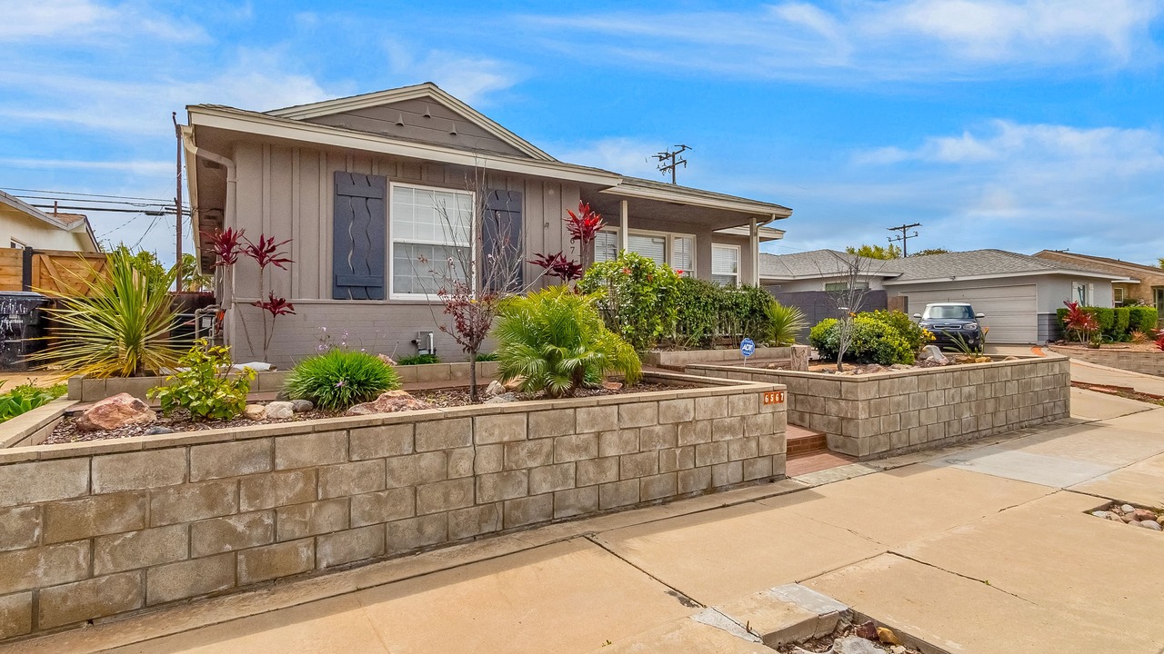 Photo of Outdoor in Allied Gardens