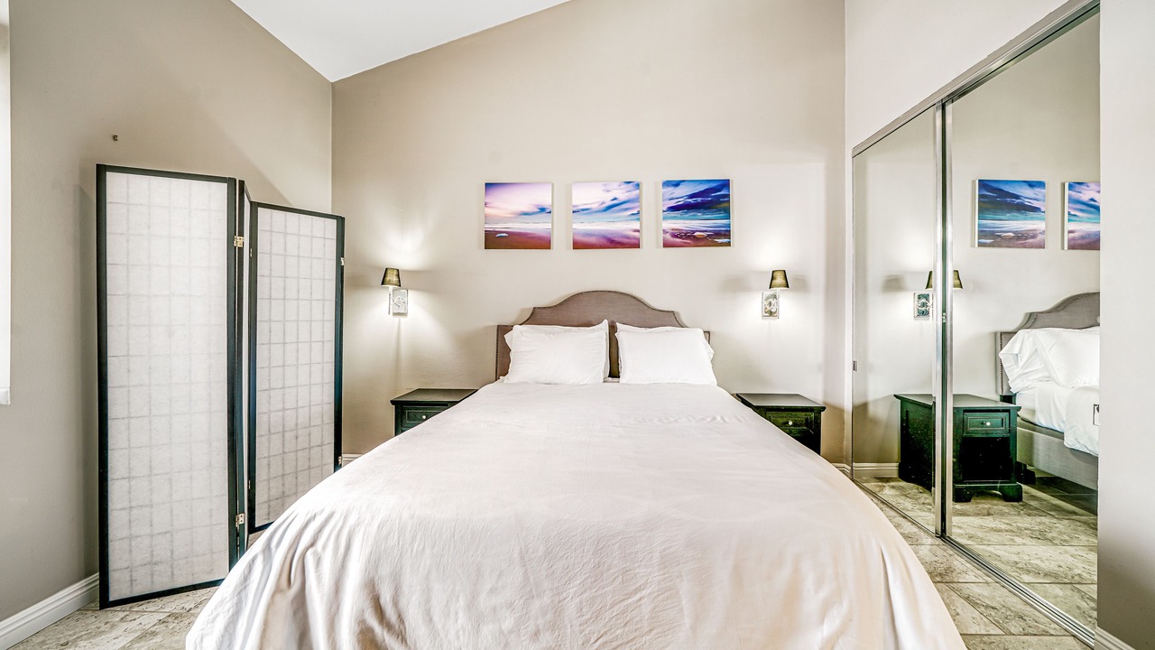Photo of Bedroom in South Oceanside