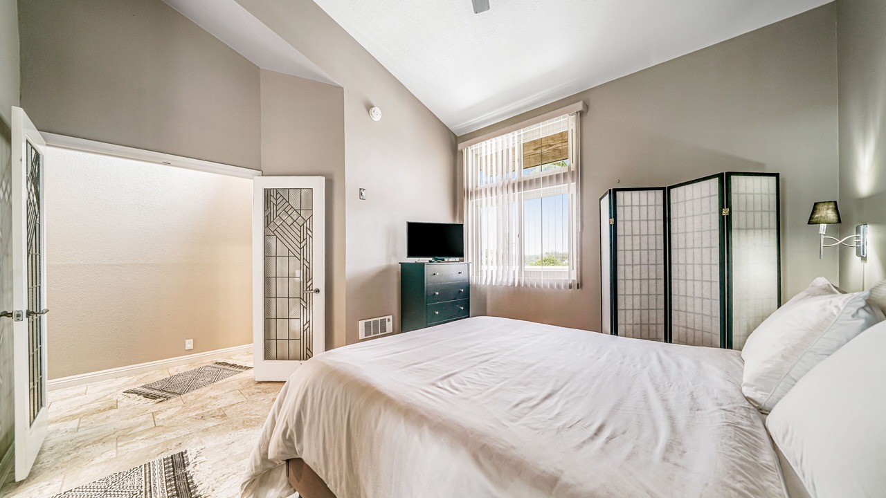 Photo of Bedroom in South Oceanside
